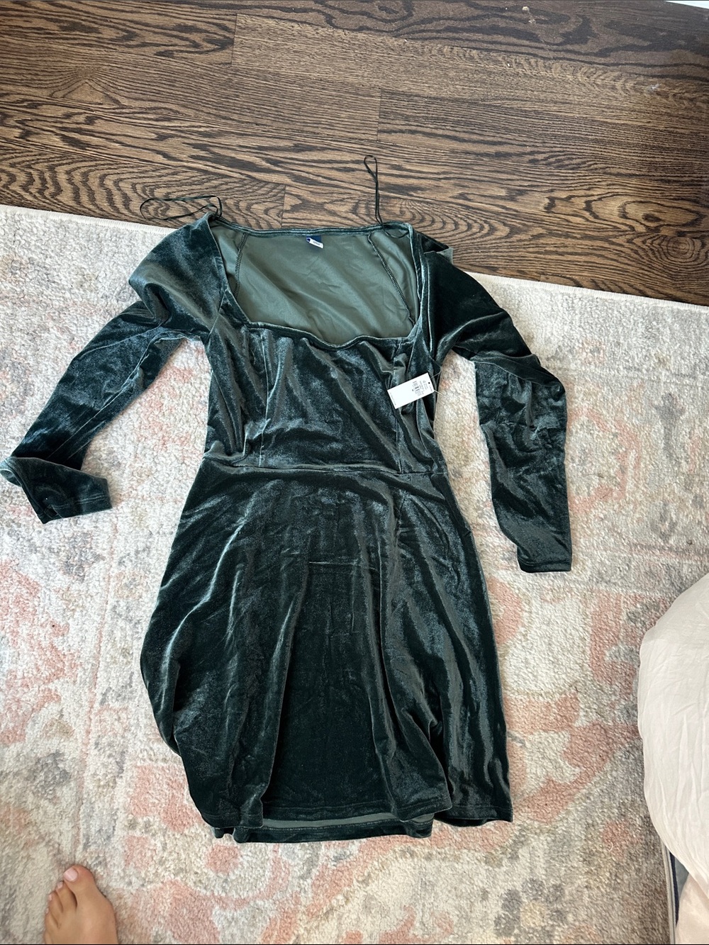 Old Navy Dark Green Velvet Long Sleeve Scoop Dress